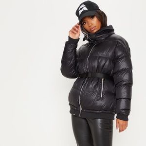 Black Oversized Puffer Jacket with Zip Pockets